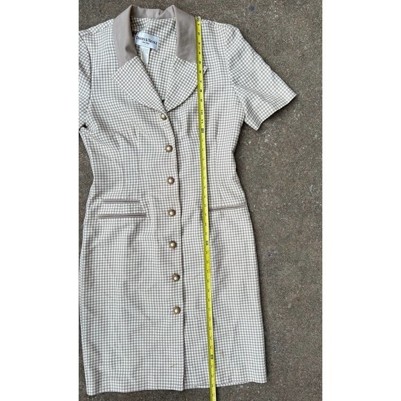 Vintage Danny And Nicole New York Womans Dress 8 Chic Button Knee Length Gold‎ - Picture 8 of 9